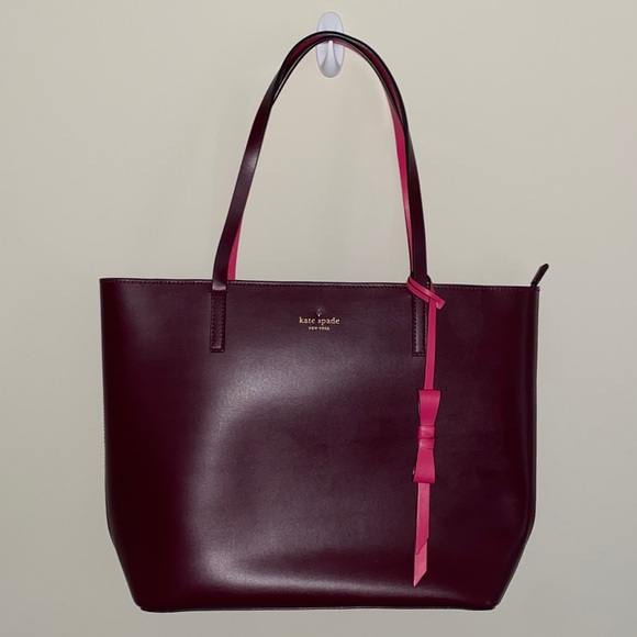 kate spade Handbags - PRICE REDUCED! Kate Spade Shopper Tote Bag